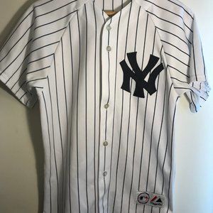 Derek Jeter Majestic Jersey Small S Stitched Logo
